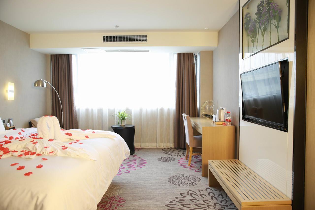Lavande Hotel Chengdu North Kehua Road Exteriör bild